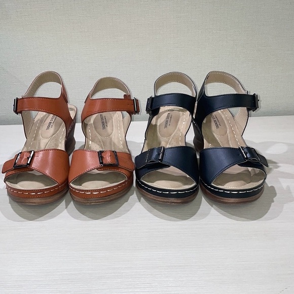 Black & Brown Faux Leather Sandals - Picture 7 of 9